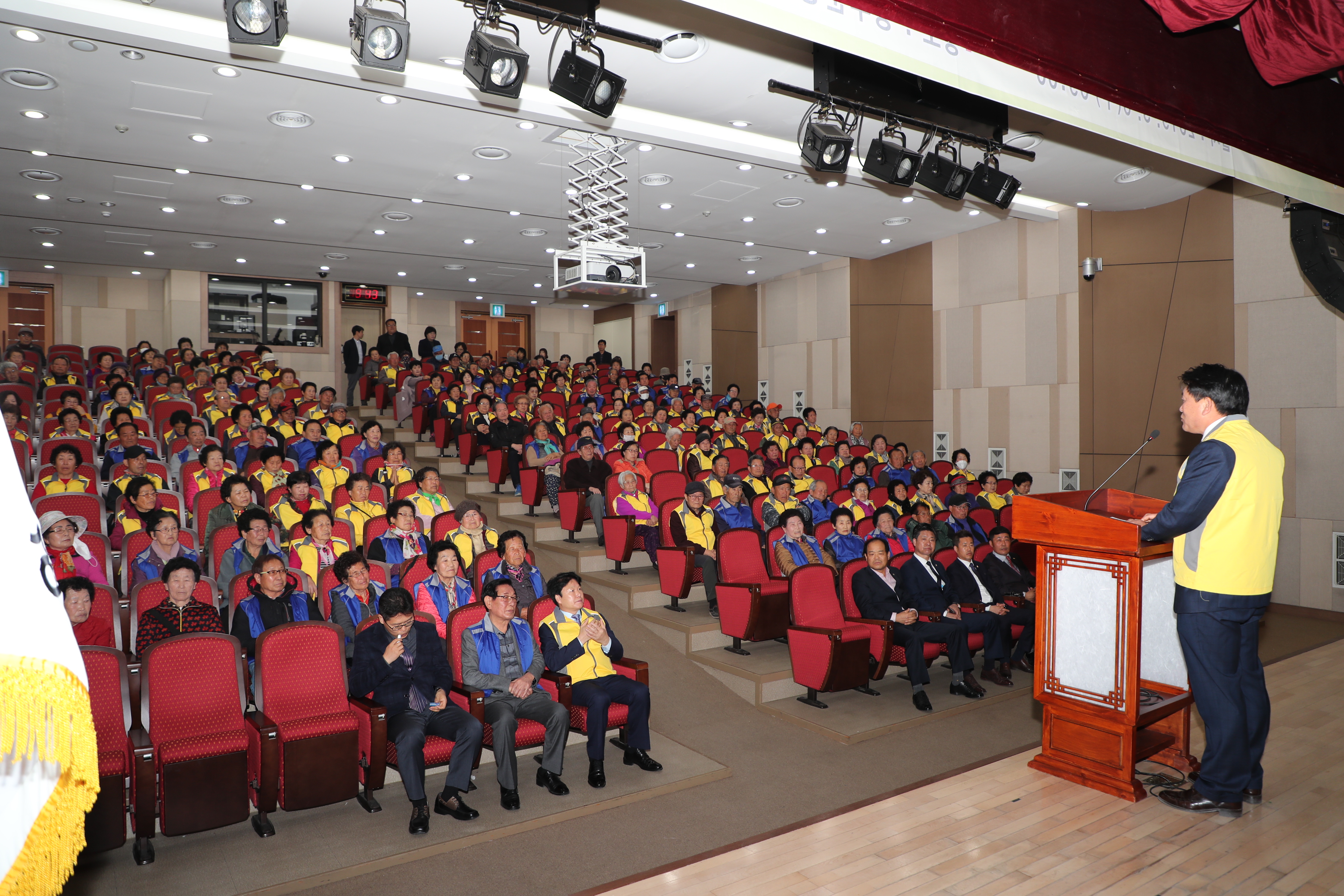 성주군의회, 노인일자리 및 사회활동지원사업 발대식 참석
