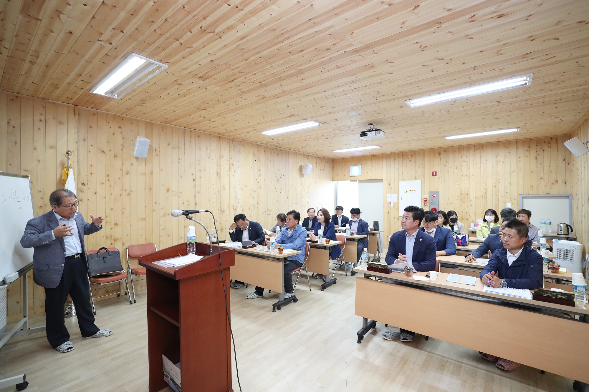 성주군의회, 의원 및 직원 실무교육 실시