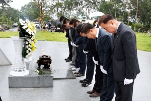 025A1318---.jpg